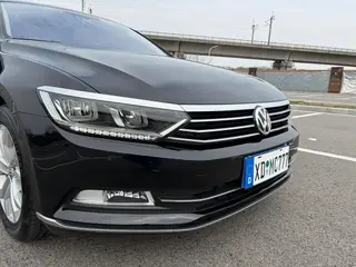 Volkswagen Magotan 2019 330TSI DSG Luxury type Country VI exterior photo 3 Volkswagen Magotan 2019 330TSI DSG Luxury type Country VI exterior photo 3