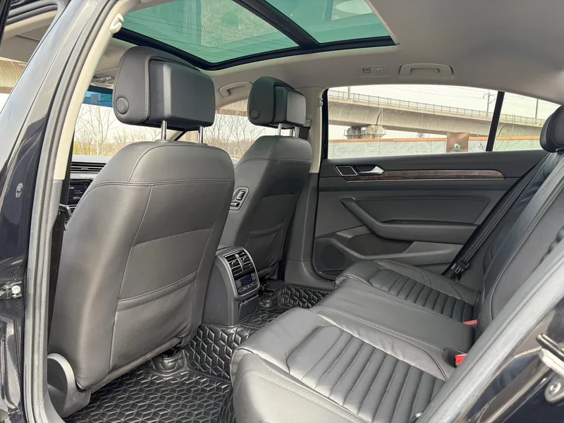 Volkswagen Magotan 2019 330TSI DSG Luxury type Country VI interior photo 10 Volkswagen Magotan 2019 330TSI DSG Luxury type Country VI interior photo 10