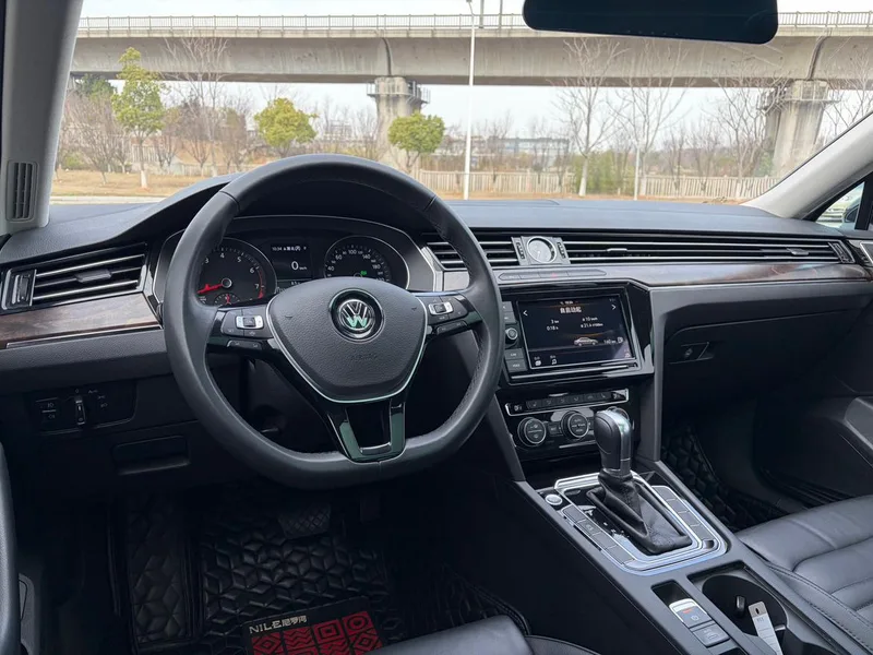 Volkswagen Magotan 2019 330TSI DSG Luxury type Country VI interior photo 12 Volkswagen Magotan 2019 330TSI DSG Luxury type Country VI interior photo 12