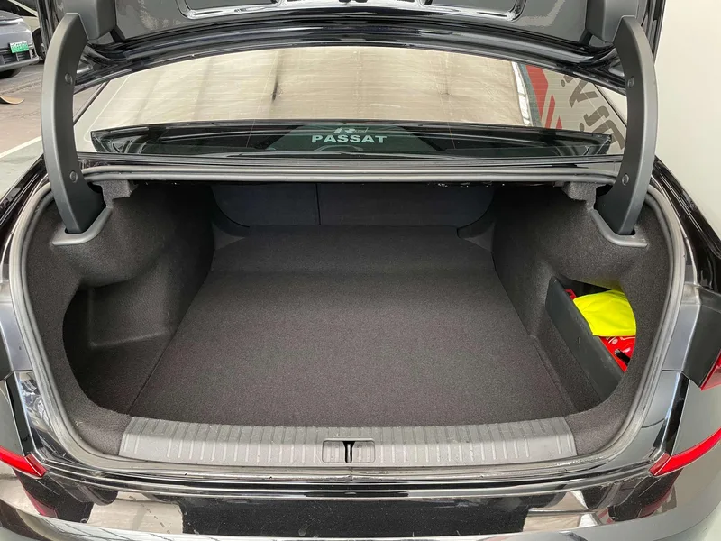 Volkswagen Passat 2020 Restyling 330TSI Elite Edition Country VI interior photo 16 Volkswagen Passat 2020 Restyling 330TSI Elite Edition Country VI interior photo 16