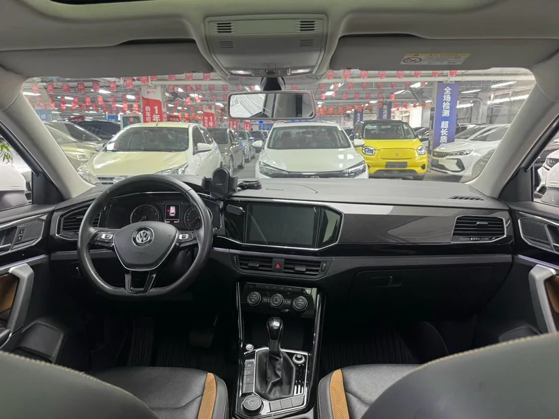Volkswagen Tayron 2019 330TSI Four-wheel drive luxury model China V interior photo 7 Volkswagen Tayron 2019 330TSI Four-wheel drive luxury model China V interior photo 7