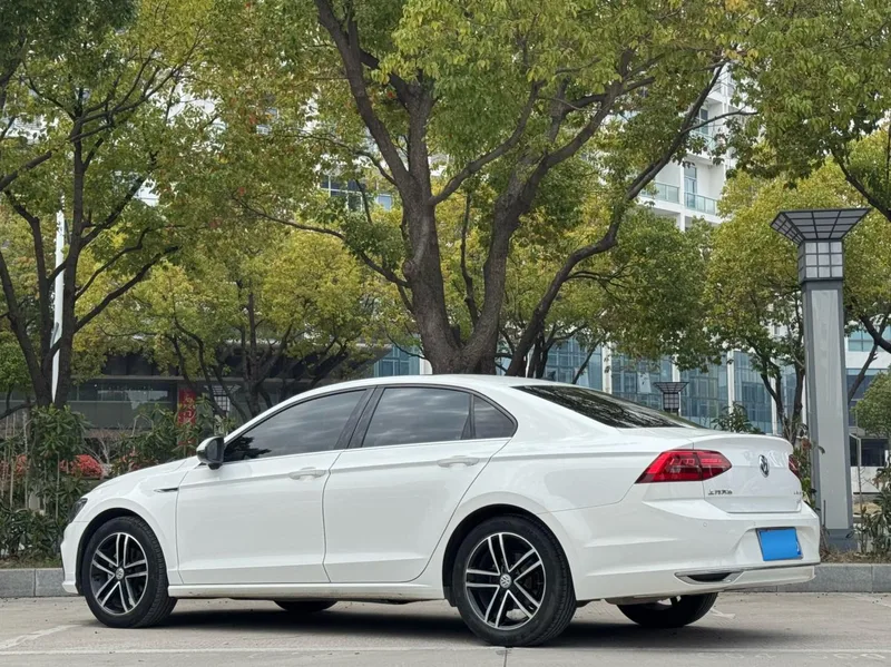 Volkswagen Lamando 2019 280TSI DSG Comfort Edition China V exterior photo 7 Volkswagen Lamando 2019 280TSI DSG Comfort Edition China V exterior photo 7