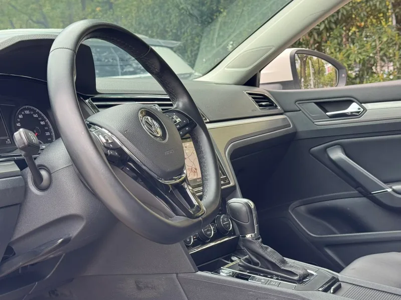 Volkswagen Lamando 2019 280TSI DSG Comfort Edition China V interior photo 12 Volkswagen Lamando 2019 280TSI DSG Comfort Edition China V interior photo 12