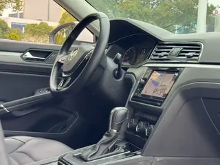 Volkswagen Lamando 2019 280TSI DSG Comfort Edition China V interior photo 16 Volkswagen Lamando 2019 280TSI DSG Comfort Edition China V interior photo 16