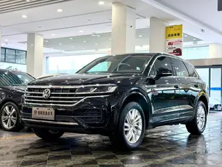 Volkswagen Touareg 2020 2.0TSI Ruishang Edition exterior photo 1