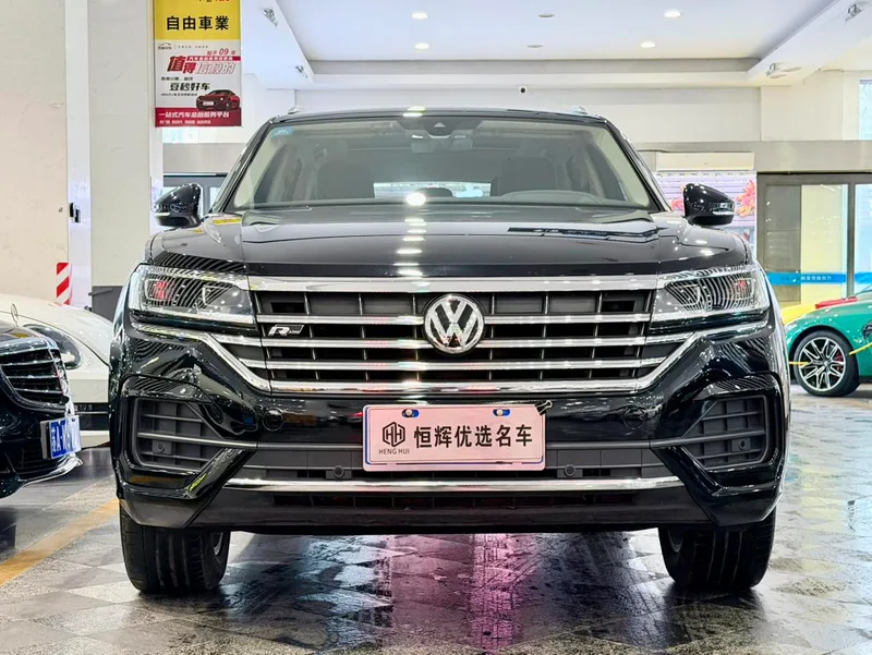Volkswagen Touareg 2020 2.0TSI Ruishang Edition exterior photo 2