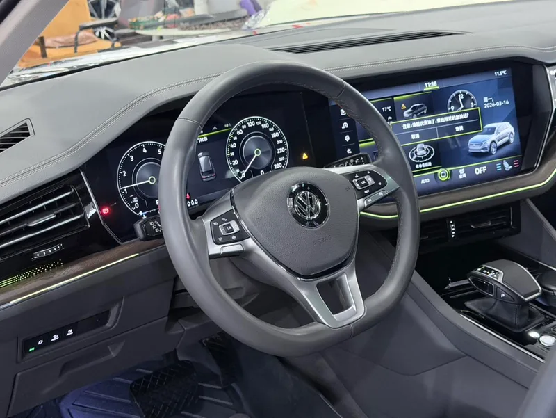 Volkswagen Touareg 2020 2.0TSI Ruishang Edition exterior photo 5