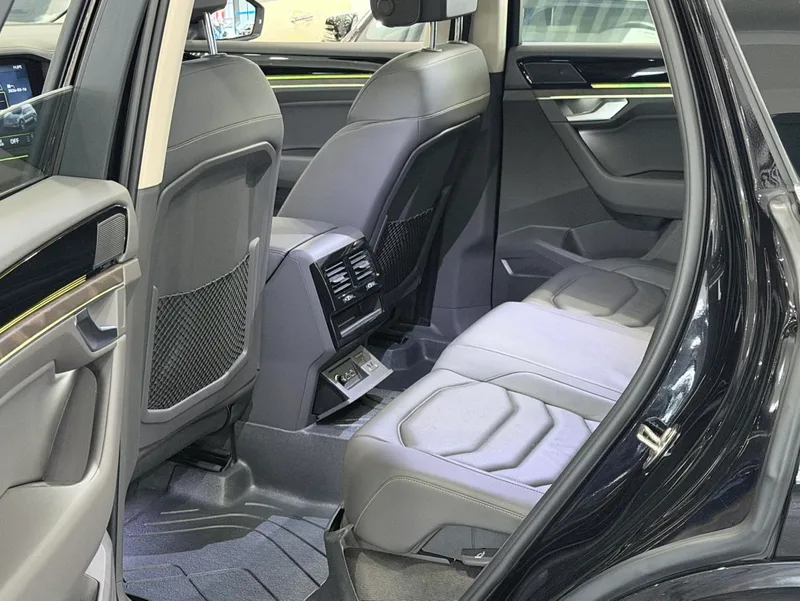 Volkswagen Touareg 2020 2.0TSI Ruishang Edition exterior photo 7