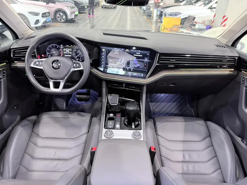 Volkswagen Touareg 2020 2.0TSI Ruishang Edition exterior photo 8