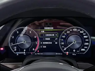 Volkswagen Touareg 2020 2.0TSI Ruishang Edition interior photo 14
