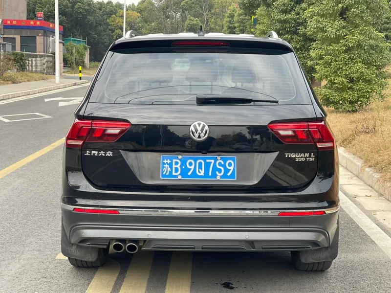 Volkswagen Tiguan L 2020 330TSI Automatic two-wheel drive panoramic comfort version Country VI exterior photo 5 Volkswagen Tiguan L 2020 330TSI Automatic two-wheel drive panoramic comfort version Country VI exterior photo 5
