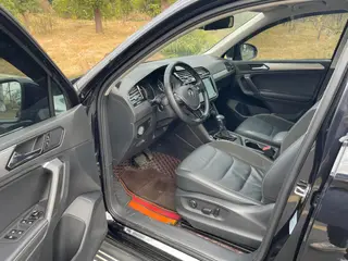 Volkswagen Tiguan L 2020 330TSI Automatic two-wheel drive panoramic comfort version Country VI exterior photo 8 Volkswagen Tiguan L 2020 330TSI Automatic two-wheel drive panoramic comfort version Country VI exterior photo 8