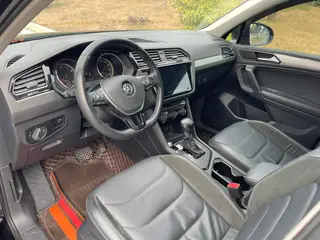 Volkswagen Tiguan L 2020 330TSI Automatic two-wheel drive panoramic comfort version Country VI exterior photo 9 Volkswagen Tiguan L 2020 330TSI Automatic two-wheel drive panoramic comfort version Country VI exterior photo 9
