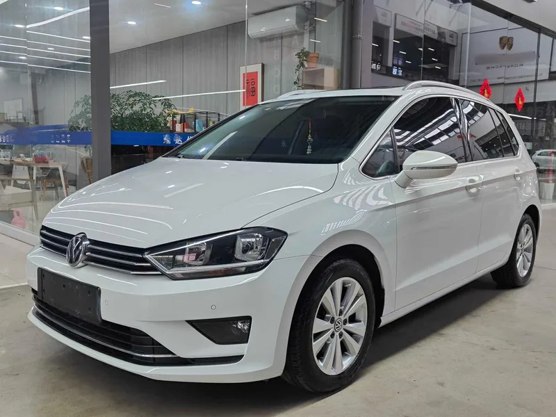 Volkswagen Golf Sportsvan 2018 230TSI automatic aggressive type exterior photo 1 Volkswagen Golf Sportsvan 2018 230TSI automatic aggressive type exterior photo 1
