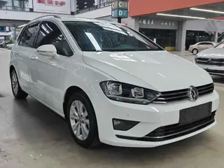 Volkswagen Golf Sportsvan 2018 230TSI automatic aggressive type exterior photo 3 Volkswagen Golf Sportsvan 2018 230TSI automatic aggressive type exterior photo 3