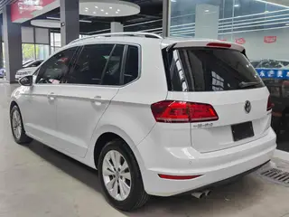 Volkswagen Golf Sportsvan 2018 230TSI automatic aggressive type exterior photo 4 Volkswagen Golf Sportsvan 2018 230TSI automatic aggressive type exterior photo 4