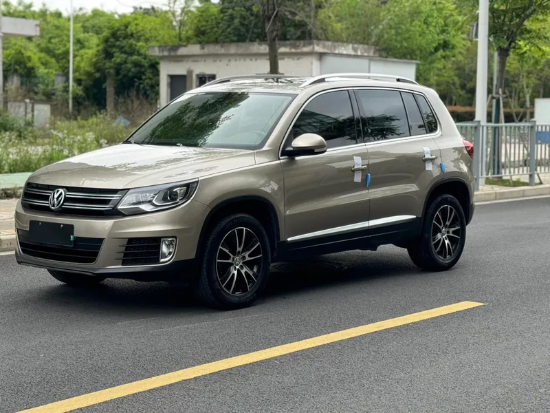 Volkswagen Tiguan 2015 1.8TSI Automatic two-drive fashion version exterior photo 1 Volkswagen Tiguan 2015 1.8TSI Automatic two-drive fashion version exterior photo 1