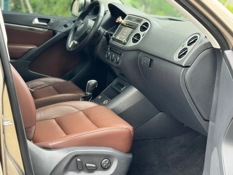 Volkswagen Tiguan 2015 1.8TSI Automatic two-drive fashion version exterior photo 4 Volkswagen Tiguan 2015 1.8TSI Automatic two-drive fashion version exterior photo 4