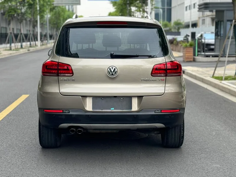 Volkswagen Tiguan 2015 1.8TSI Automatic two-drive fashion version interior photo 10 Volkswagen Tiguan 2015 1.8TSI Automatic two-drive fashion version interior photo 10