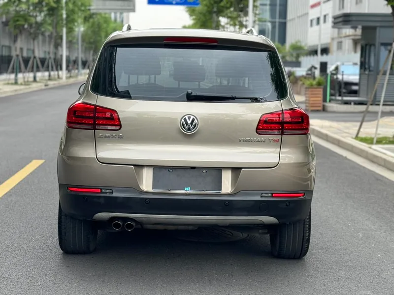 Volkswagen Tiguan 2015 1.8TSI Automatic two-drive fashion version interior photo 11 Volkswagen Tiguan 2015 1.8TSI Automatic two-drive fashion version interior photo 11