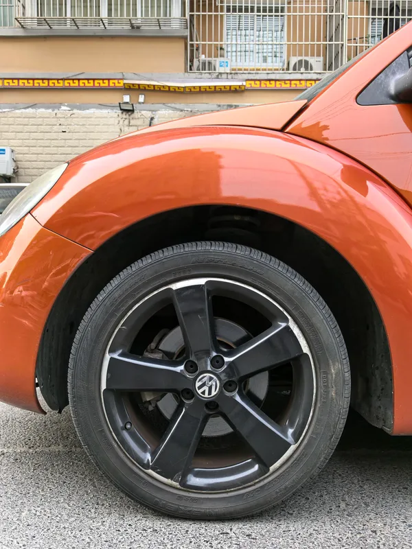 Volkswagen Beetle 2010 2.0 BlackOrange Comfort Edition exterior photo 5 Volkswagen Beetle 2010 2.0 BlackOrange Comfort Edition exterior photo 5