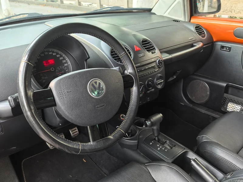 Volkswagen Beetle 2010 2.0 BlackOrange Comfort Edition exterior photo 8 Volkswagen Beetle 2010 2.0 BlackOrange Comfort Edition exterior photo 8