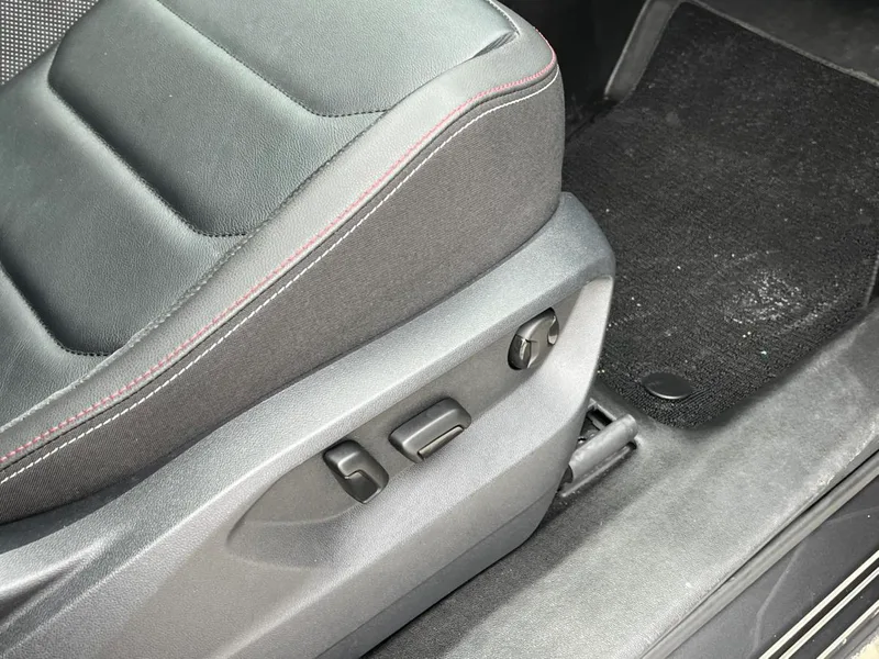 Volkswagen Tayron 2020 330TSI Édition de luxe Shilian intérieur photo 13 Volkswagen Tayron 2020 330TSI Édition de luxe Shilian intérieur photo 13
