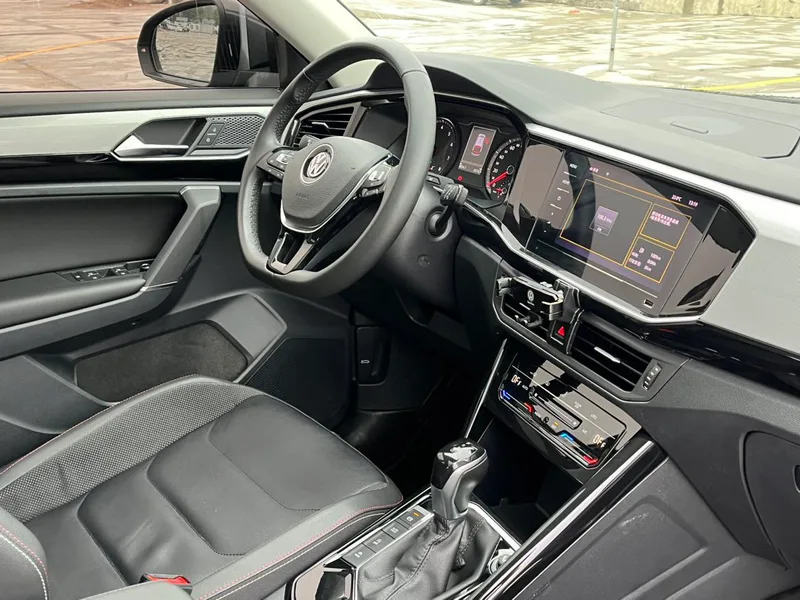 Volkswagen Tayron 2020 330TSI Édition de luxe Shilian intérieur photo 14 Volkswagen Tayron 2020 330TSI Édition de luxe Shilian intérieur photo 14