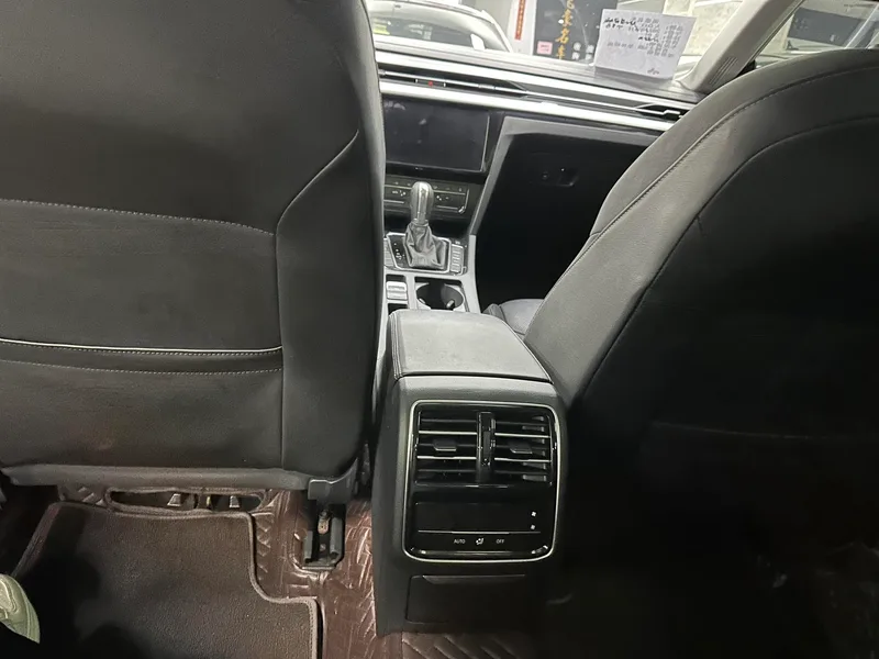 Volkswagen CC 2021 380TSI eye-catching version exterior photo 4 Volkswagen CC 2021 380TSI eye-catching version exterior photo 4