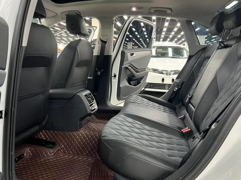 Volkswagen Sagitar 2023 300TSI DSG Premium Edition interior photo 8 Volkswagen Sagitar 2023 300TSI DSG Premium Edition interior photo 8