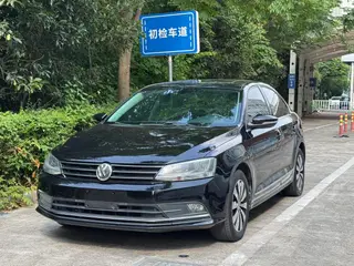 Volkswagen Sagitar 2018 1.6L Type confort automatique