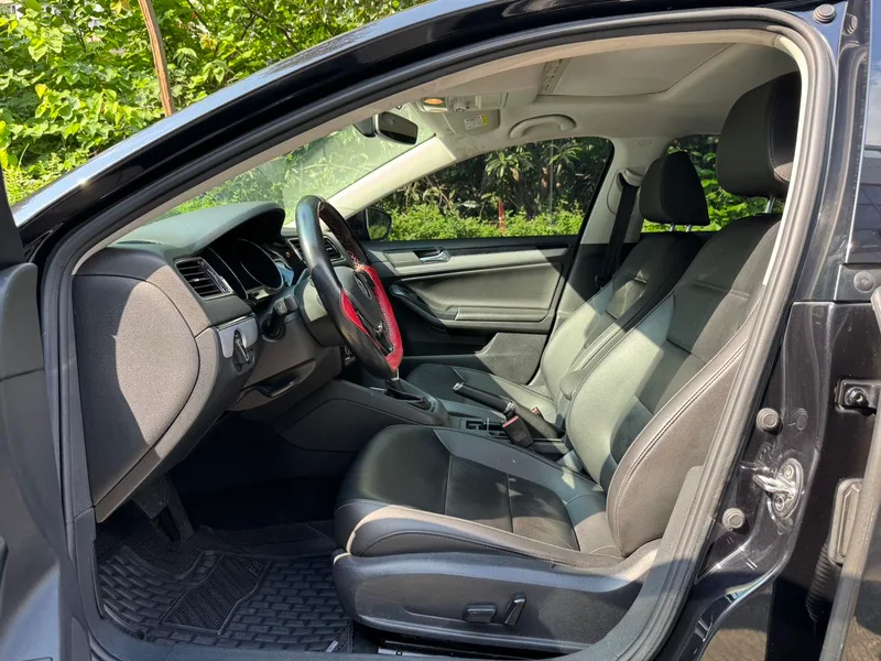 Volkswagen Sagitar 2018 1.6L Automatic Comfort Type exterior photo 8 Volkswagen Sagitar 2018 1.6L Automatic Comfort Type exterior photo 8