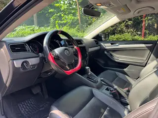 Volkswagen Sagitar 2018 1.6L Automatic Comfort Type interior photo 9 Volkswagen Sagitar 2018 1.6L Automatic Comfort Type interior photo 9