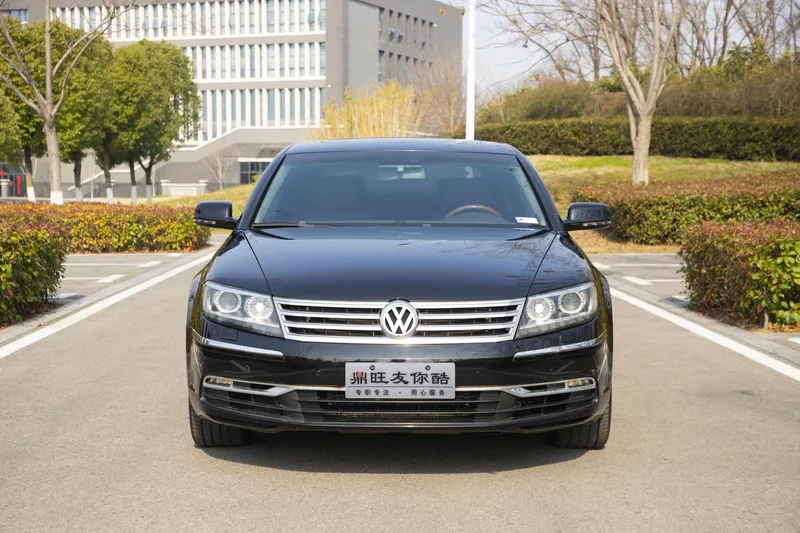 Volkswagen Phaeton 2014 3.0L Administrative exterior photo 2 Volkswagen Phaeton 2014 3.0L Administrative exterior photo 2