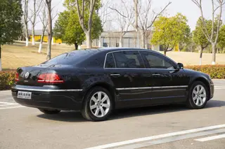 Volkswagen Phaeton 2014 3.0L Administrative exterior photo 5 Volkswagen Phaeton 2014 3.0L Administrative exterior photo 5