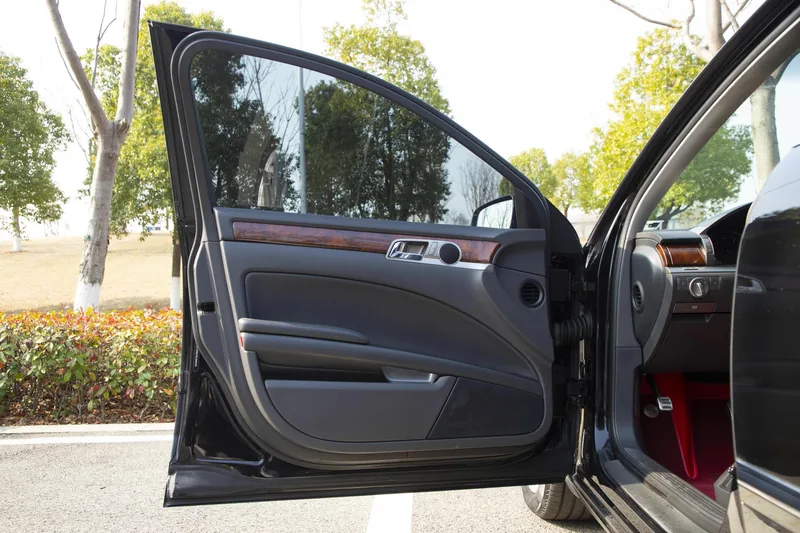Volkswagen Phaeton 2014 3.0L Administrative interior photo 11 Volkswagen Phaeton 2014 3.0L Administrative interior photo 11