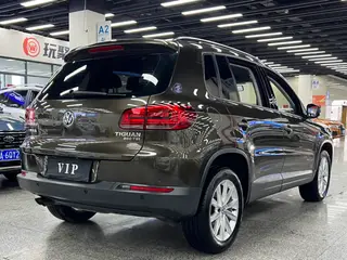 Volkswagen Tiguan 2016 280TSI Automatic Two-Drive Silk Road Fashion Edition interior photo 11 Volkswagen Tiguan 2016 280TSI Automatic Two-Drive Silk Road Fashion Edition interior photo 11