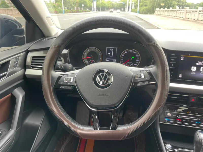 Volkswagen Lavida 2021 280TSI DSG Luxury Edition interior photo 10 Volkswagen Lavida 2021 280TSI DSG Luxury Edition interior photo 10
