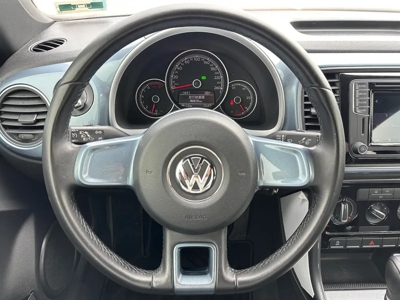 Volkswagen Beetle 2018 180TSI Yile type interior photo 13 Volkswagen Beetle 2018 180TSI Yile type interior photo 13