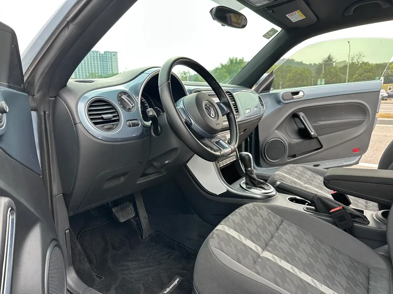 Volkswagen Beetle 2018 180TSI Yile type interior photo 15 Volkswagen Beetle 2018 180TSI Yile type interior photo 15
