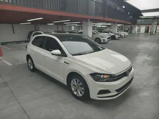 Volkswagen Polo 2019 Plus 1.5L Versión de tecnología colorida automática exterior foto 3 Volkswagen Polo 2019 Plus 1.5L Versión de tecnología colorida automática exterior foto 3