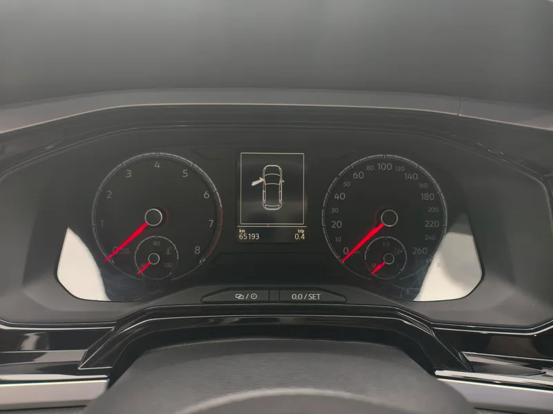 Volkswagen Polo 2019 Plus 1.5L Versión de tecnología colorida automática exterior foto 5 Volkswagen Polo 2019 Plus 1.5L Versión de tecnología colorida automática exterior foto 5