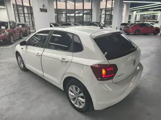 Volkswagen Polo 2019 Plus 1.5L Versión de tecnología colorida automática interior foto 10 Volkswagen Polo 2019 Plus 1.5L Versión de tecnología colorida automática interior foto 10