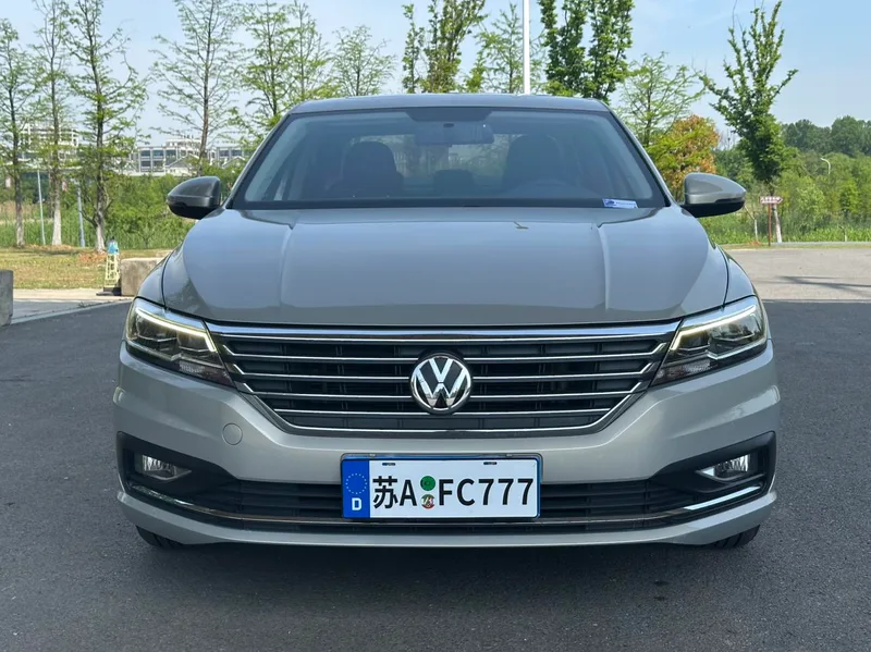 Volkswagen Lavida 2019 1.5L Automatic Vision Edition Country VI exterior photo 2 Volkswagen Lavida 2019 1.5L Automatic Vision Edition Country VI exterior photo 2