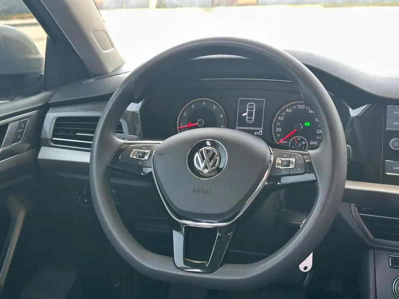 Volkswagen Lavida 2019 1.5L Automatic Vision Edition Country VI interior photo 13 Volkswagen Lavida 2019 1.5L Automatic Vision Edition Country VI interior photo 13