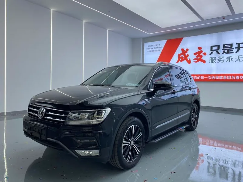 Volkswagen Tiguan L 2020 330TSI Automatic two-wheel drive panoramic comfort version China V exterior photo 1 Volkswagen Tiguan L 2020 330TSI Automatic two-wheel drive panoramic comfort version China V exterior photo 1