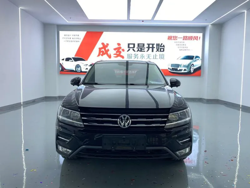 Volkswagen Tiguan L 2020 330TSI Automatic two-wheel drive panoramic comfort version China V exterior photo 2 Volkswagen Tiguan L 2020 330TSI Automatic two-wheel drive panoramic comfort version China V exterior photo 2