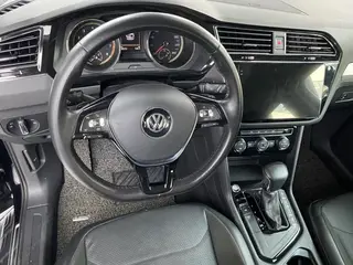 Volkswagen Tiguan L 2020 330TSI Automatic two-wheel drive panoramic comfort version China V exterior photo 4 Volkswagen Tiguan L 2020 330TSI Automatic two-wheel drive panoramic comfort version China V exterior photo 4