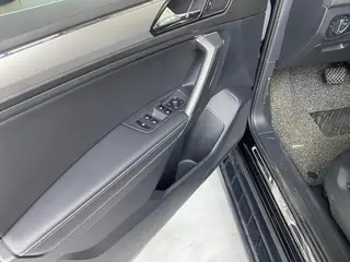 Volkswagen Tiguan L 2020 330TSI Automatic two-wheel drive panoramic comfort version China V interior photo 11 Volkswagen Tiguan L 2020 330TSI Automatic two-wheel drive panoramic comfort version China V interior photo 11