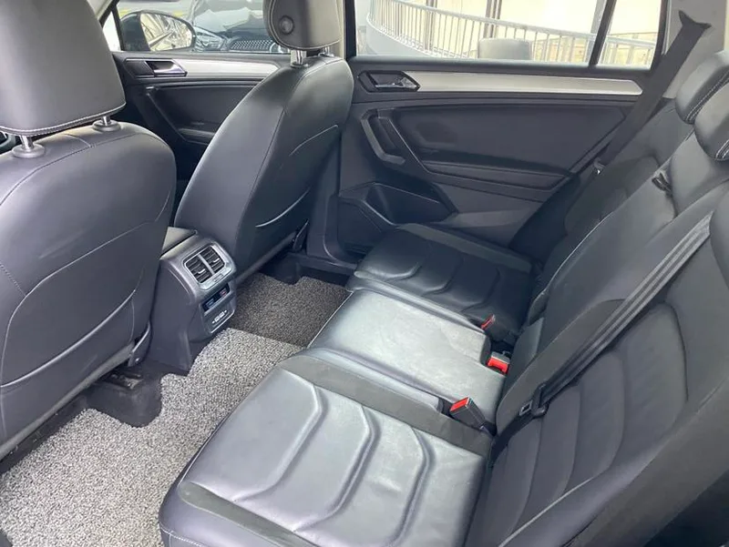 Volkswagen Tiguan L 2020 330TSI Automatic two-wheel drive panoramic comfort version China V interior photo 12 Volkswagen Tiguan L 2020 330TSI Automatic two-wheel drive panoramic comfort version China V interior photo 12